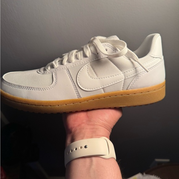 Nike Field General Trainers White Gum Sole Sneakers Women’s Size 8.5 - Picture 3 of 16